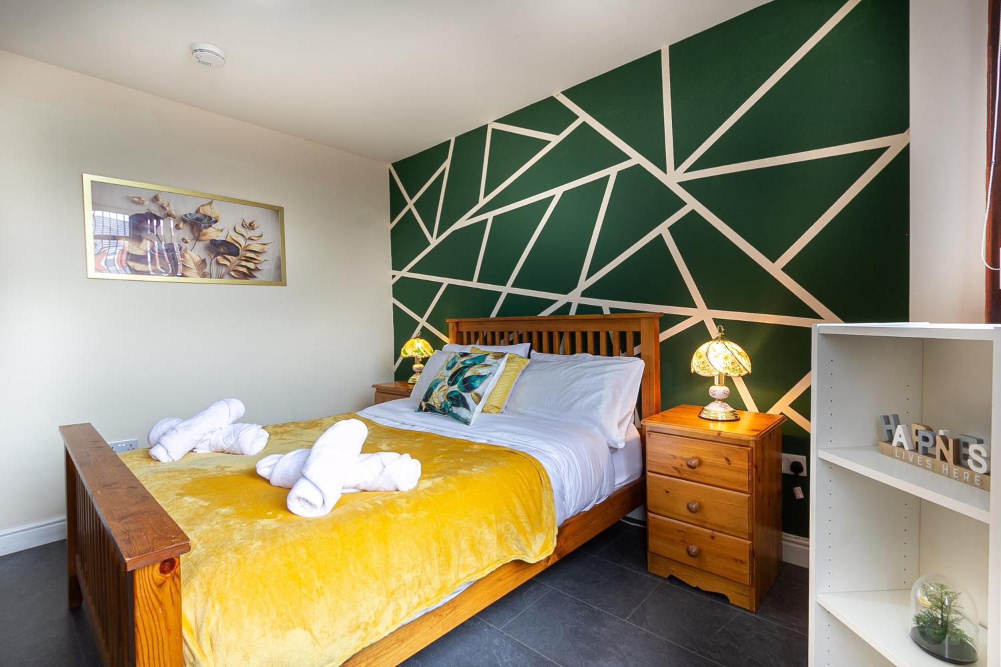 Appartamento Bathway House - Free Secured Parking And Wifi Coventry Esterno foto