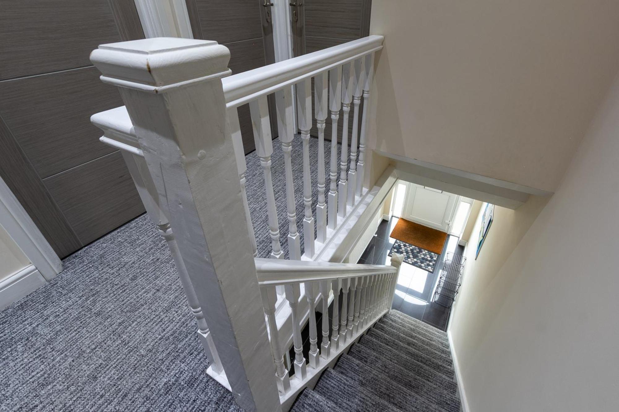 Appartamento Bathway House - Free Secured Parking And Wifi Coventry Esterno foto