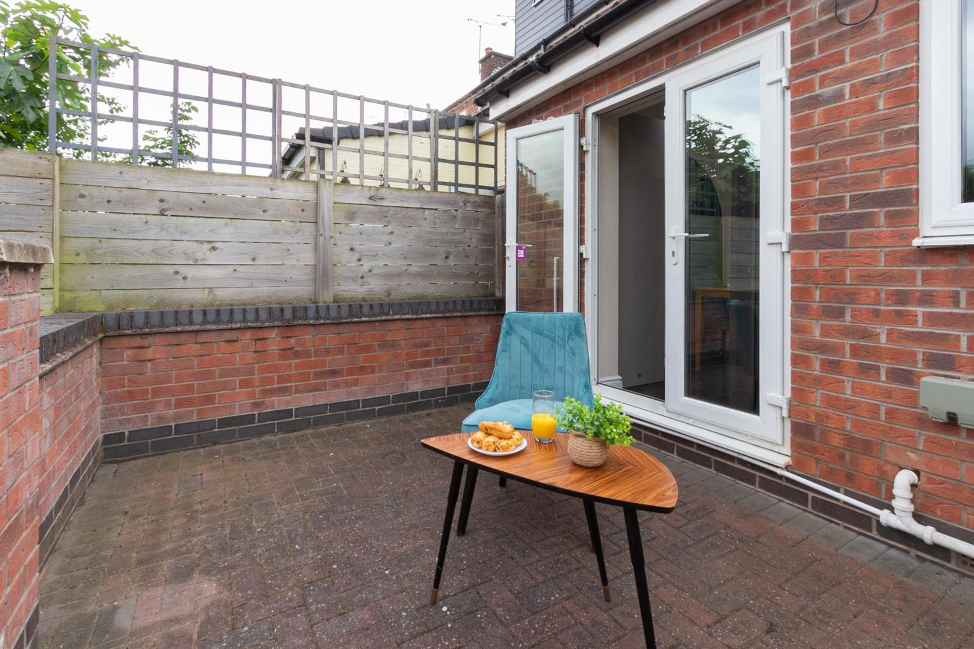 Appartamento Bathway House - Free Secured Parking And Wifi Coventry Esterno foto