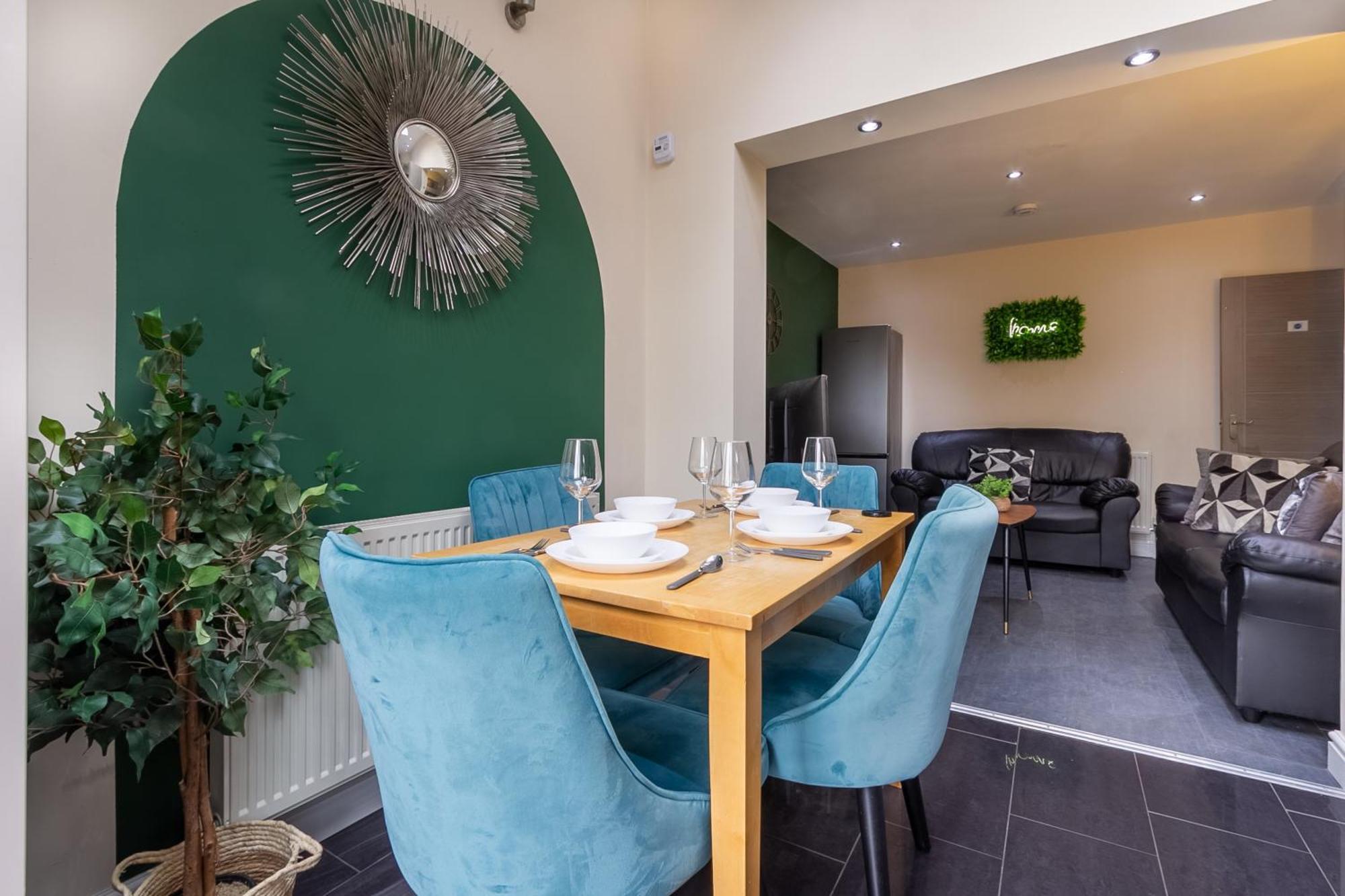 Appartamento Bathway House - Free Secured Parking And Wifi Coventry Esterno foto