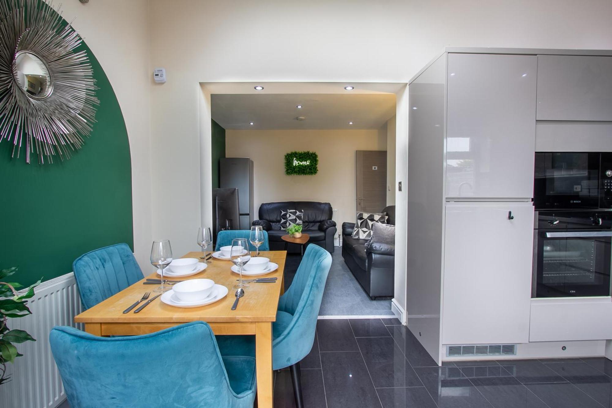 Appartamento Bathway House - Free Secured Parking And Wifi Coventry Esterno foto