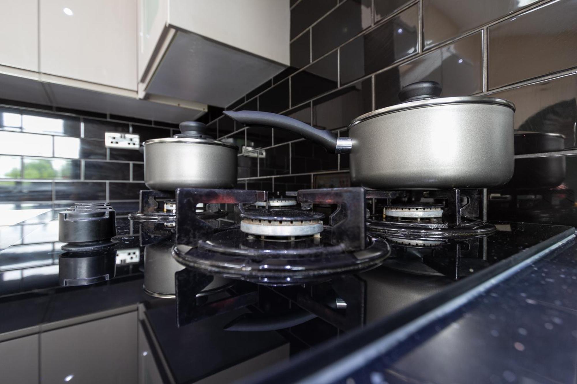 Appartamento Bathway House - Free Secured Parking And Wifi Coventry Esterno foto