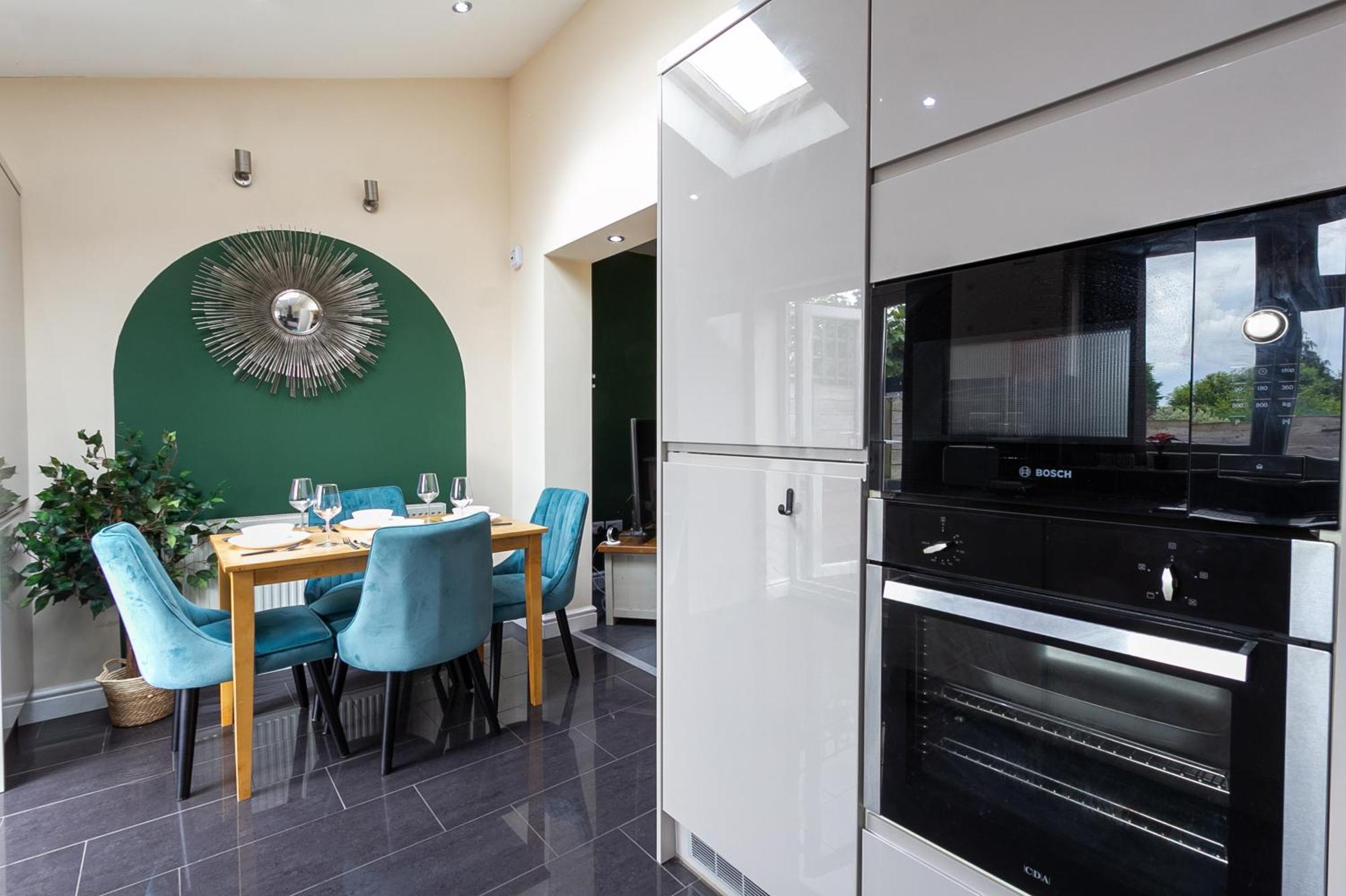 Appartamento Bathway House - Free Secured Parking And Wifi Coventry Esterno foto